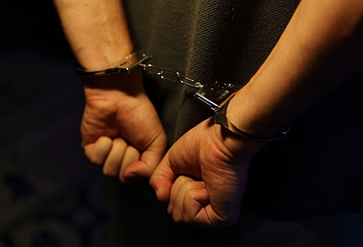 Экс-замначальника отдела омской полиции приговорили к шести годам за продажу наркотиков
