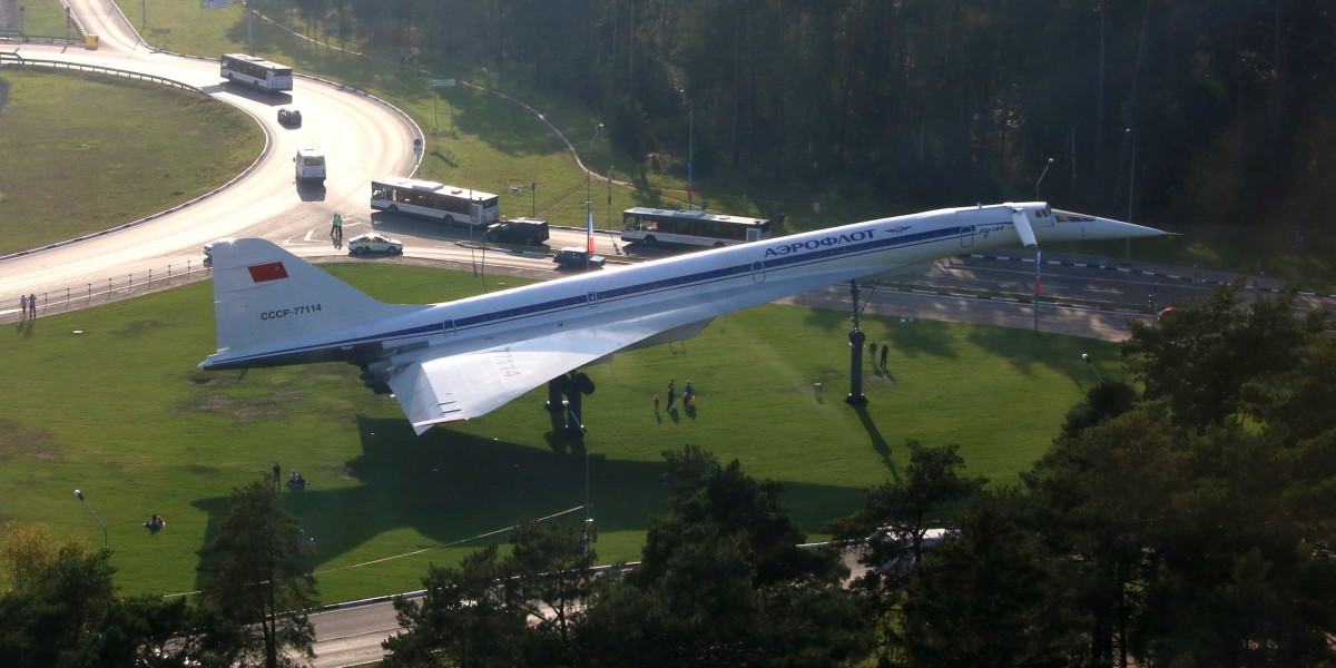 -144  Concorde         - 