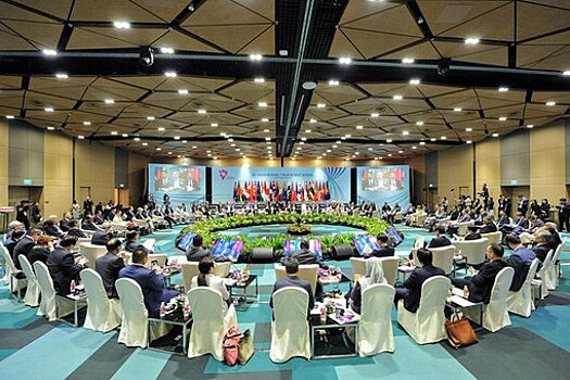 Глазьев заявил о готовности РФ предоставить странам АСЕАН инструменты для взаимной торговли