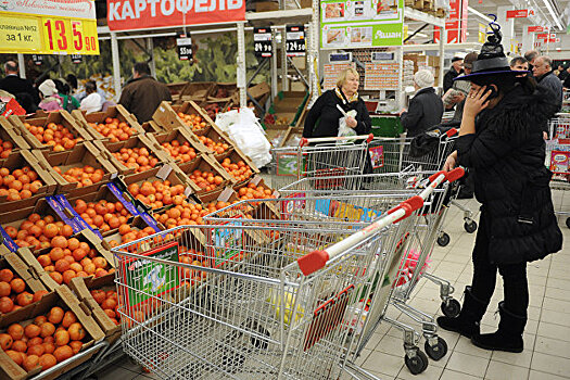 В России продолжили дорожать куриные яйца, огурцы и помидоры