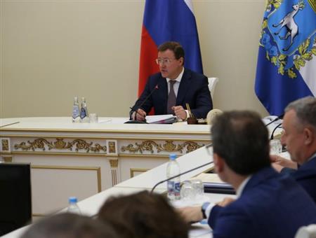 Самарский губернатор договорился с «АвтоВАЗом» о трудоустройстве сотрудников сгоревшего «Феррони»