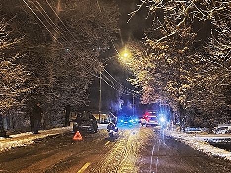 В Калининграде произошло ДТП с участием грузовика