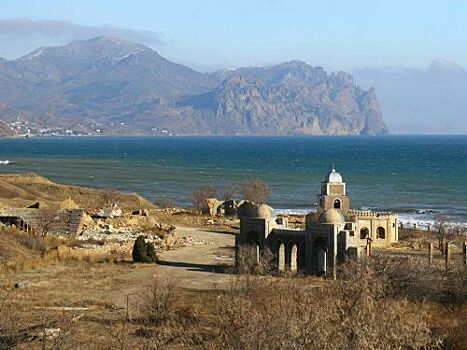 Заброшенный киногородок в Крыму самое желанное зрелище для путешествий на Хеллоуин