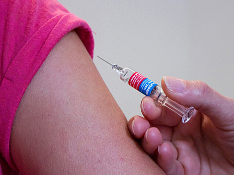 Специалисты объяснили, можно ли вакцинироваться беременным