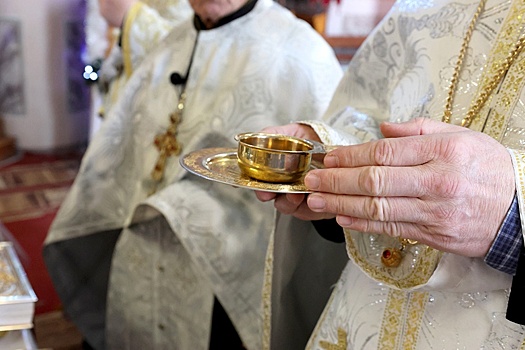 На Украине священник рукоположил уклониста в дьяконы за 10 тысяч долларов