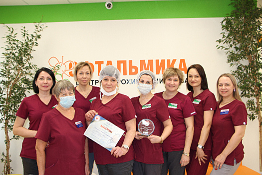 Лучшие врачи получили награды «Клиники года - 2022» в Благовещенске