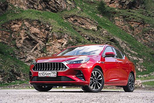 В Казахстане стартуют продажи электрического JAC e-J7