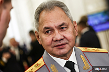 В Екатеринбург прилетел министр обороны РФ Шойгу