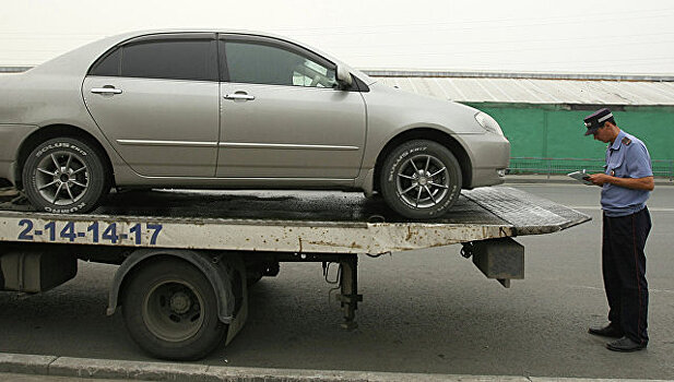 В МО не будут платить за неполные сутки хранения автомобиля на спецстоянке