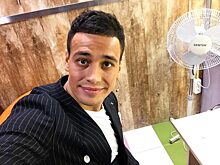 Девушки лизали большой телевизор, чтобы оказаться с участником «Дома-2»