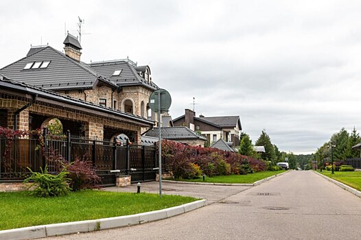 Среднестатистический коттедж Подмосковья из первой сотни самых дорогих стоит $30,3 млн