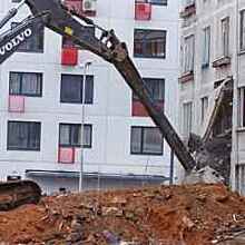 Собянин поддержал включение в программу реновации общежитий и коммуналок