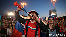 Воздушные шары в цветах триколора выпустили в фан-зоне Сочи к матчу Россия - Хорватия