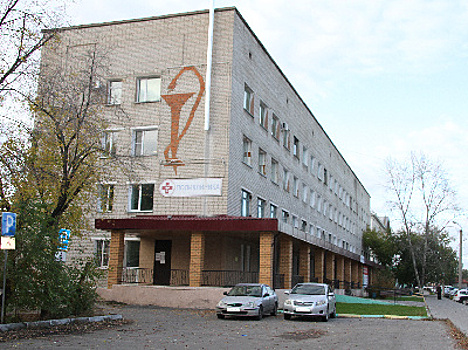 Белогорцы переругались из-за калитки с пациентами больницы