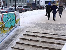Есть вопрос: почему в подземных переходах Ижевска скользко?
