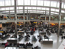 Второй раз за неделю самый загруженный аэропорт Европы погрузился в хаос