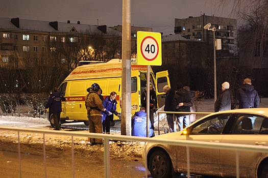 На Рижской водитель SKODA Octavia сбил мужчину, переходившего дорогу на красный свет