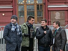 Влад Топалов рассказал людям, что делать со старыми лампочками и батарейками