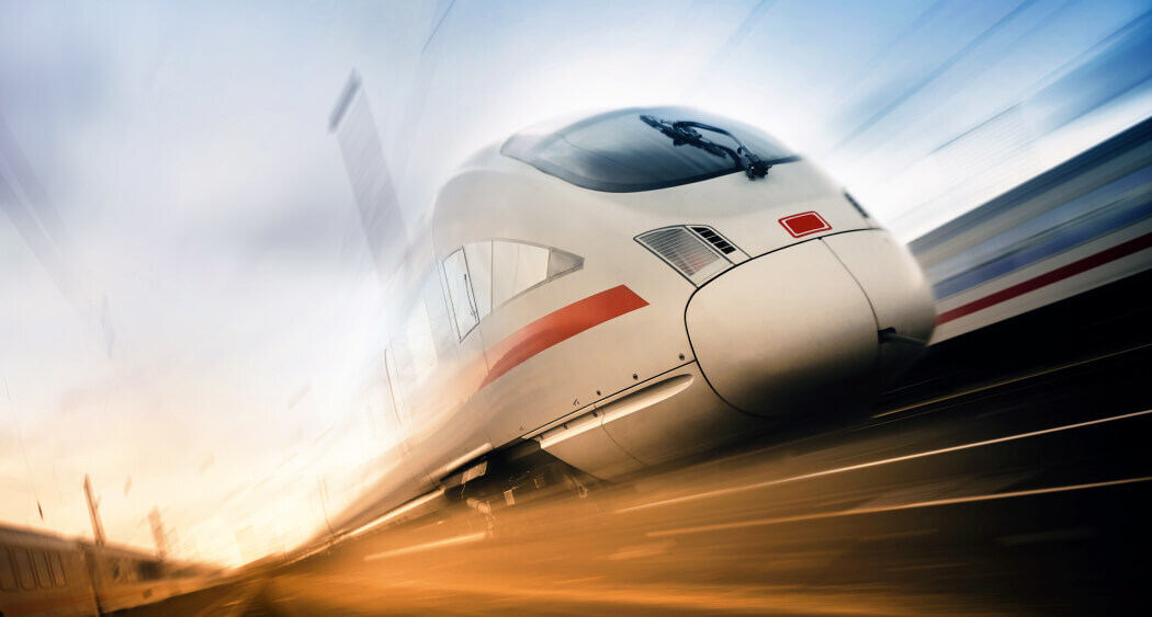 Инженеры нашли способ извлекать энергию из ветра, создаваемого поездами