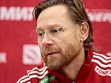 Карпин ответил на вопрос, смутила ли его песня «Валера» после матча сборной России