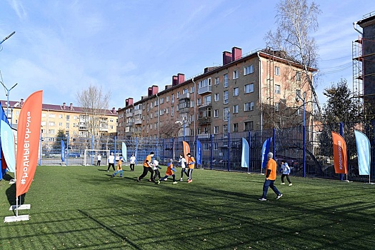 В омских Нефтяниках открыли современную площадку для трех видов спорта