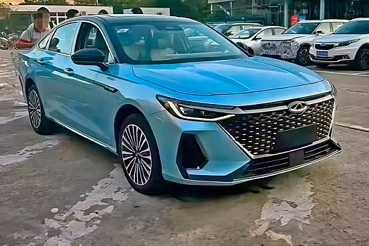 Появились подробности о сверхэкономичном Chery Arrizo 8, который ждут в России