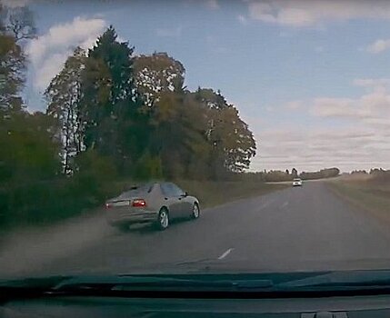 Можно ли ездить по «встречке» задним ходом