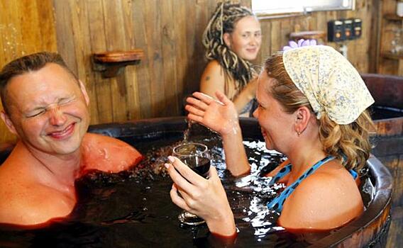 Меняем пляж на винный погреб. Проблемы летнего отдыха на Кубани устаканиваются