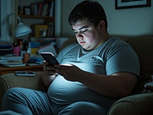 Эндокринолог оценил связь использования смартфона и детского ожирения