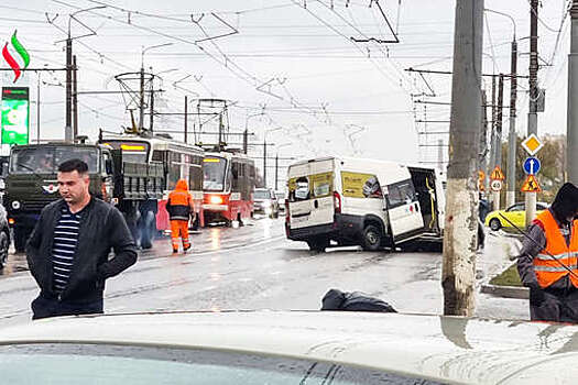 Опубликовано видео с места смертельного ДТП с трамваем в Туле