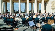 Оркестр МВОКУ в День Семьи провели праздничный концерт для всех желающих