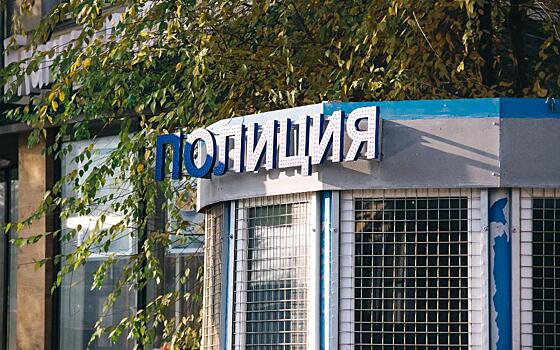 В Липецкой области мужчина покусал автоинспектора во время движения машины
