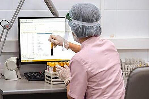 Россияне пожаловались на ПЦР-тесты за свой счет при госпитализации