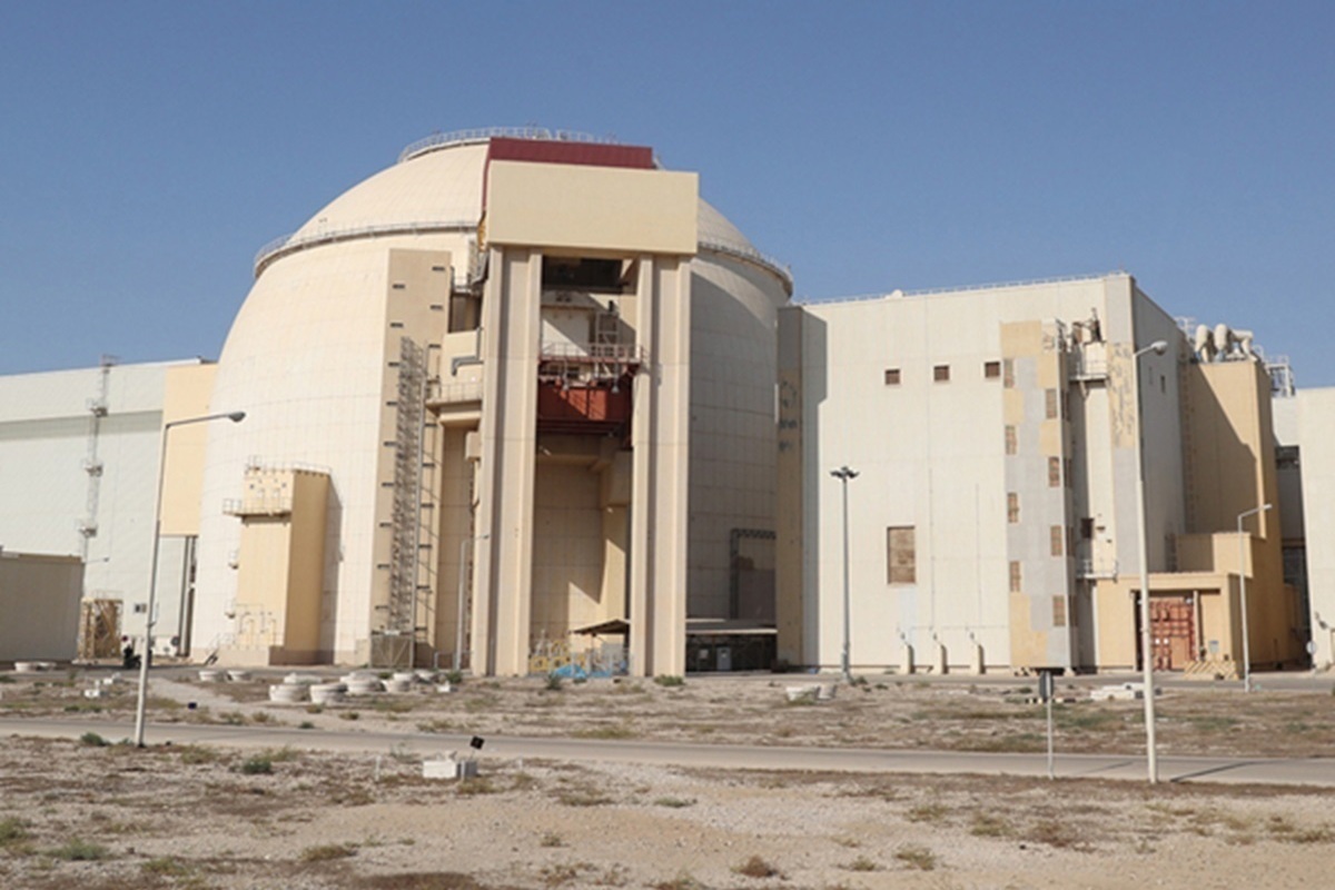 Россия уволила 108 рабочих с АЭС Бушер в Иране