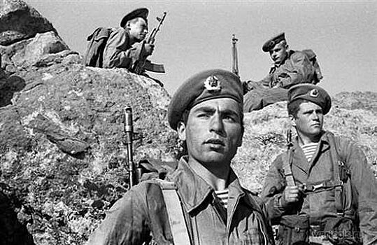 «Попавшего в плен советского десантника - уничтожить»: что на самом деле было написано в уставе США
