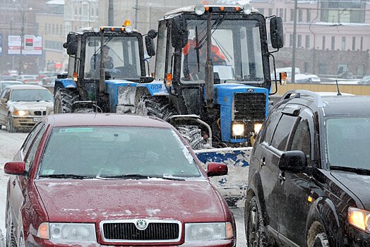 В районе Рязанского проспекта произошло ДТП с участием трёх машин