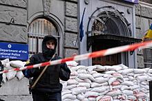 Киевские милиционеры стыдят жителей Львова за поднятие цен на жилье