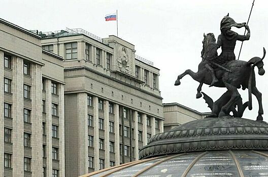 Энергетика, ИИ, Волга: в осеннюю сессию Госдумы планируют провести пять «правчасов»