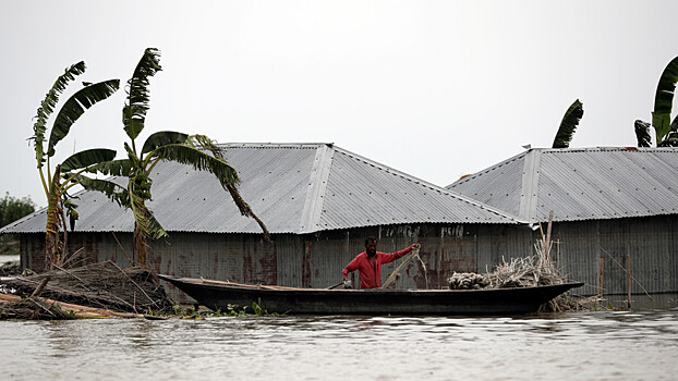 В Бангладеш не менее 95 человек погибли из-за наводнений