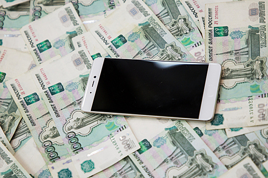 Заключённый из Петербурга обманом по телефону выманил у калининградцев 3 млн рублей