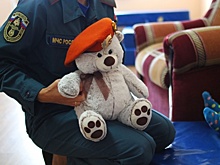 В Чите маленькая девочка чуть не осталась без ноги, наступив на решетку перед подъездом