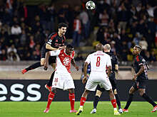 Футболистам "Монако" пришлось раздеться до трусов из-за поломки самолета