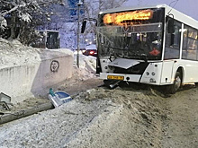 В Ханты-Мансийске автобус попал в ДТП