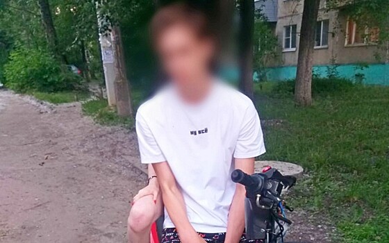 В Рязани поймали подростков на скутере без «прав»