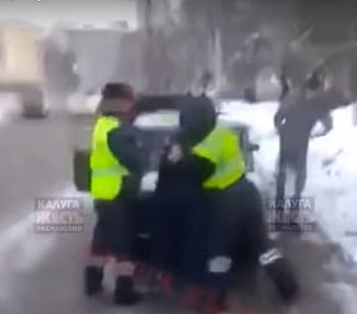 Повредивший пальцы автоинспектору водитель попал под следствие