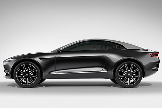 Aston Martin Varekai: Шарлотта не хочет в розеточку…