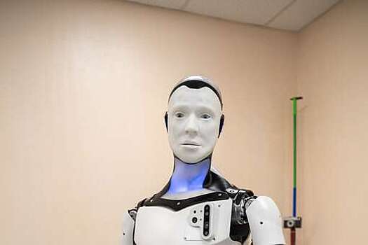 ПНИПУ: студенты осваивают робототехнику на человекоподобной машине Арди
