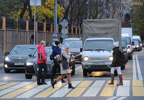Девять пешеходных переходов столицы станут еще заметней для водителей
