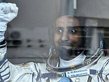 Почему у арабского космонавта увеличилась голова