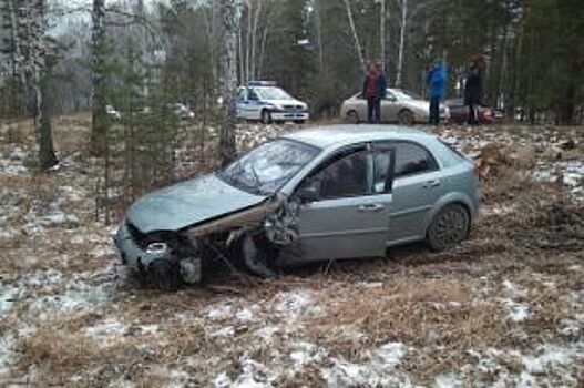 Выбоина на дороге спровоцировала аварию в Челябинской области